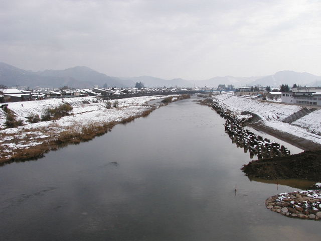 �Ð쒬�𗬂��{��