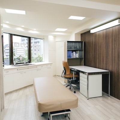 用賀皮膚科クリニック